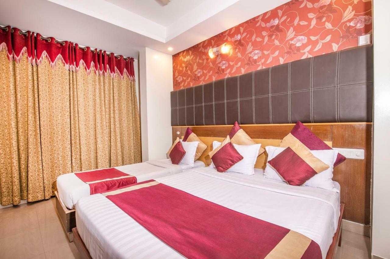 Aishwarya Residency होटल 2*